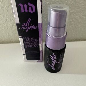 Urban Decay All Nighter Long-Lasting Makeup Setting Spray